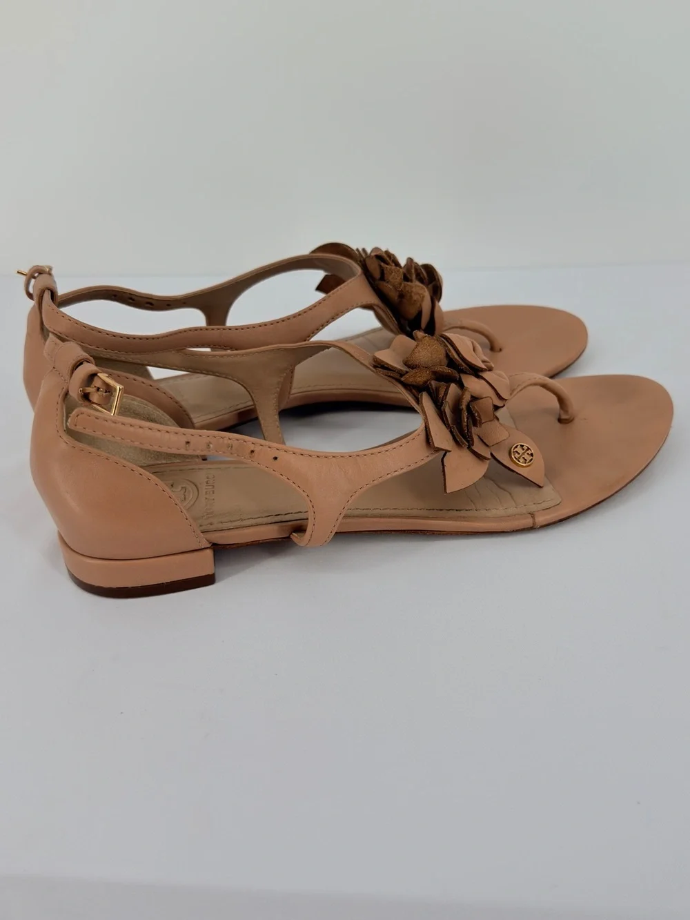 Tory Burch Nude Tan Leather Floral Thong Sandals Size 6.5